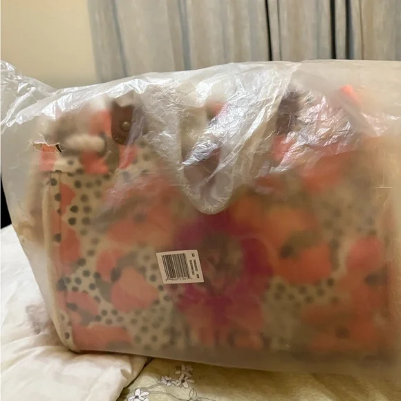 Juicy Couture Multicolor Tote with Pink Logo - Picture 13 of 13